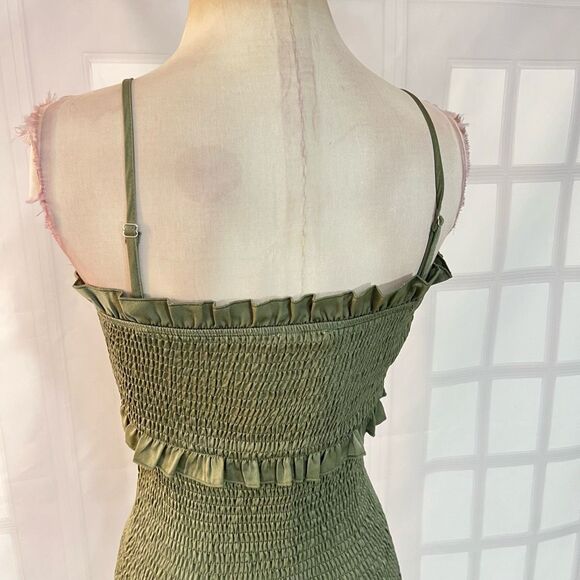 Mable Green Ruffle Smocked Spaghetti Strap Long Tiered Midi Dress Size Small - Picture 6 of 11